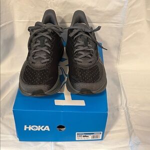 Hoka Men’s Mach 6 Running Shoes Triple Black Size 13D NIB